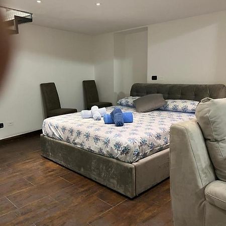 La Rosa Di Roma Colosseo Apartman Kültér fotó